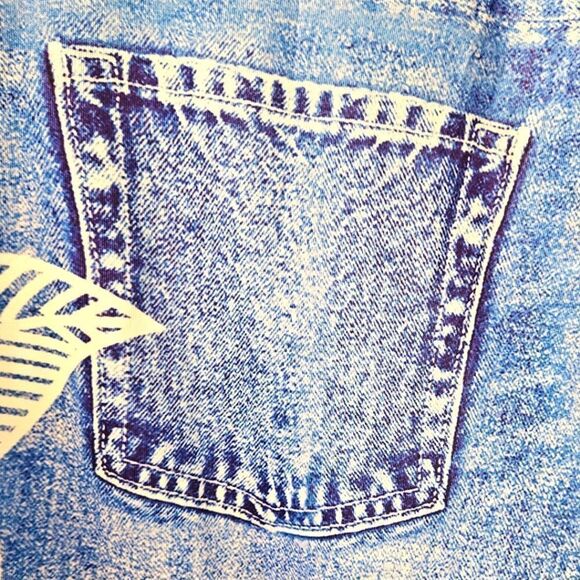 NEW ROSEGAL Plus Size Floral 3D Denim Print Rose Capri Jeggings. - Picture 8 of 14